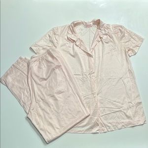 Vintage Carriage Court Women's Pink Embroidered Sleepwear Set